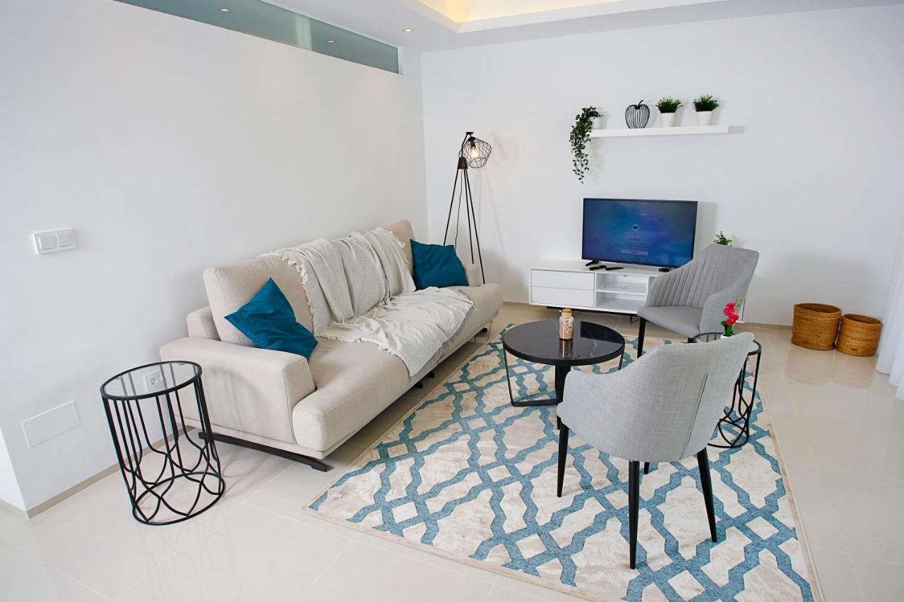 Fortuna 15 - Apartamento Con Azotea Privada Y Piscina Рохалес Екстериор снимка