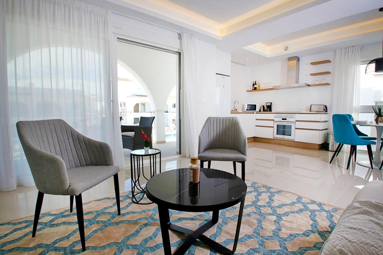 Fortuna 15 - Apartamento Con Azotea Privada Y Piscina Рохалес Екстериор снимка